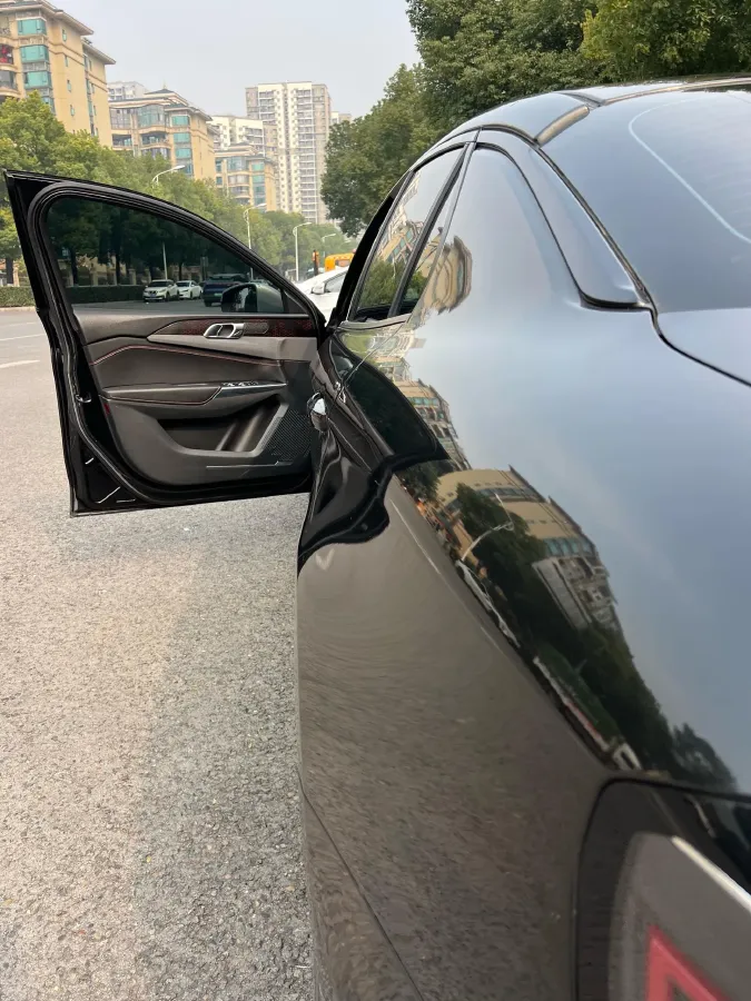 2019 Qoros 5 1.6T 197HP L4 7DCT,autocango,china used car exporter,china ev exporter,chinese used car exporter,chinese used ev exporter