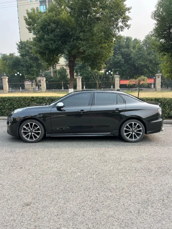 2019 Qoros 5 1.6T 197HP L4 7DCT,autocango,china used car exporter,china ev exporter,chinese used car exporter,chinese used ev exporter