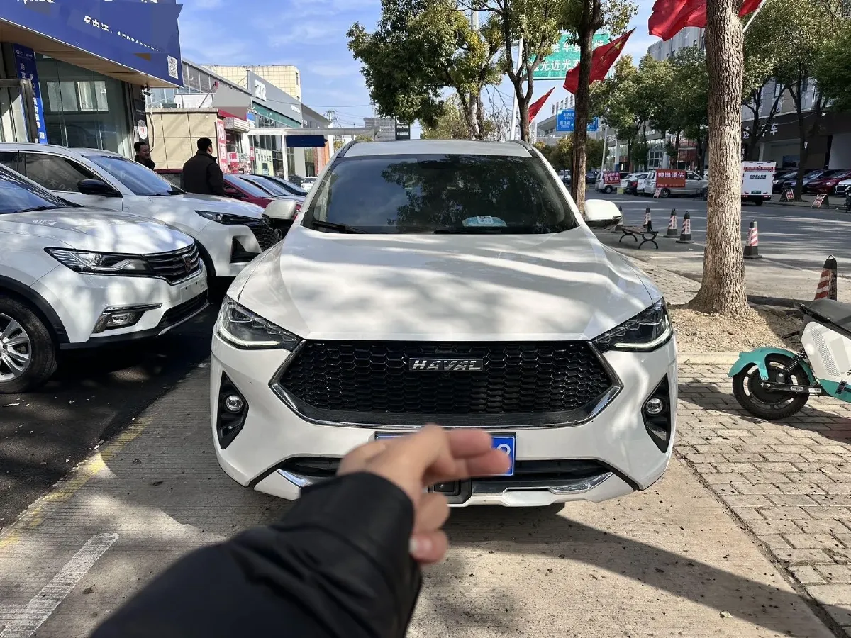 2019 Haval F7 1.5T 169HP L4 7DCT,autocango,china used car exporter,china ev exporter,chinese used car exporter,chinese used ev exporter