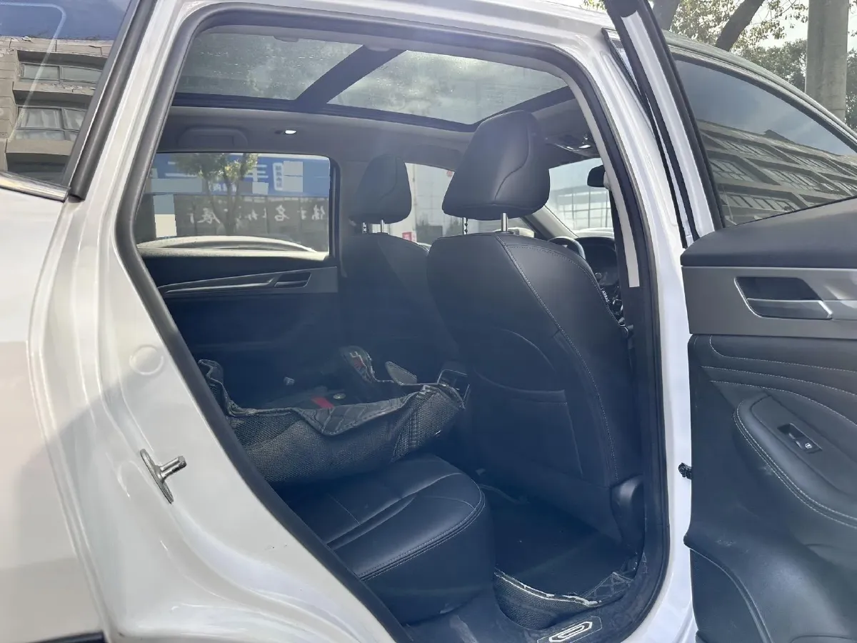 2019 Haval F7 1.5T 169HP L4 7DCT,autocango,china used car exporter,china ev exporter,chinese used car exporter,chinese used ev exporter