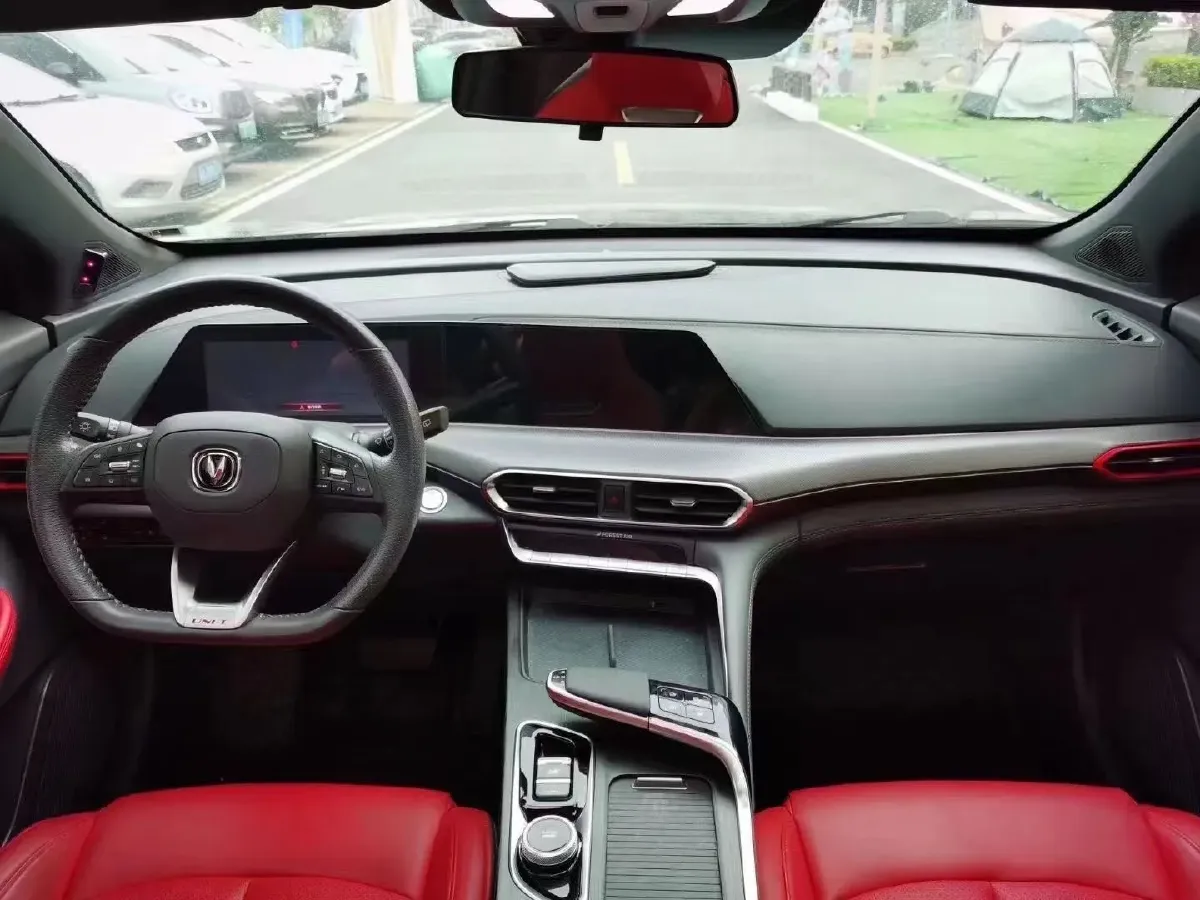 2020 ChangAn UNI-T 1.5T 180HP L4 7DCT,autocango,china used car exporter,china ev exporter,chinese used car exporter,chinese used ev exporter