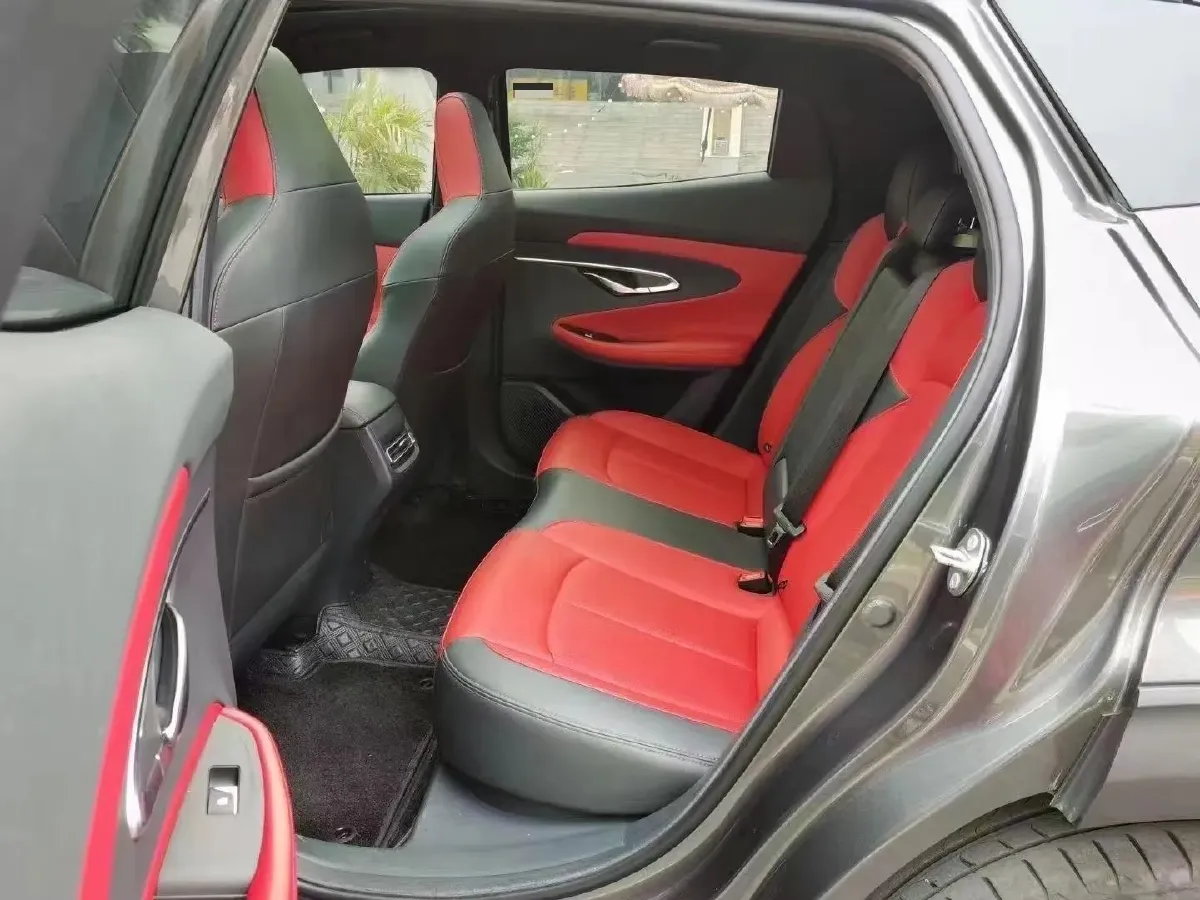 2020 ChangAn UNI-T 1.5T 180HP L4 7DCT,autocango,china used car exporter,china ev exporter,chinese used car exporter,chinese used ev exporter