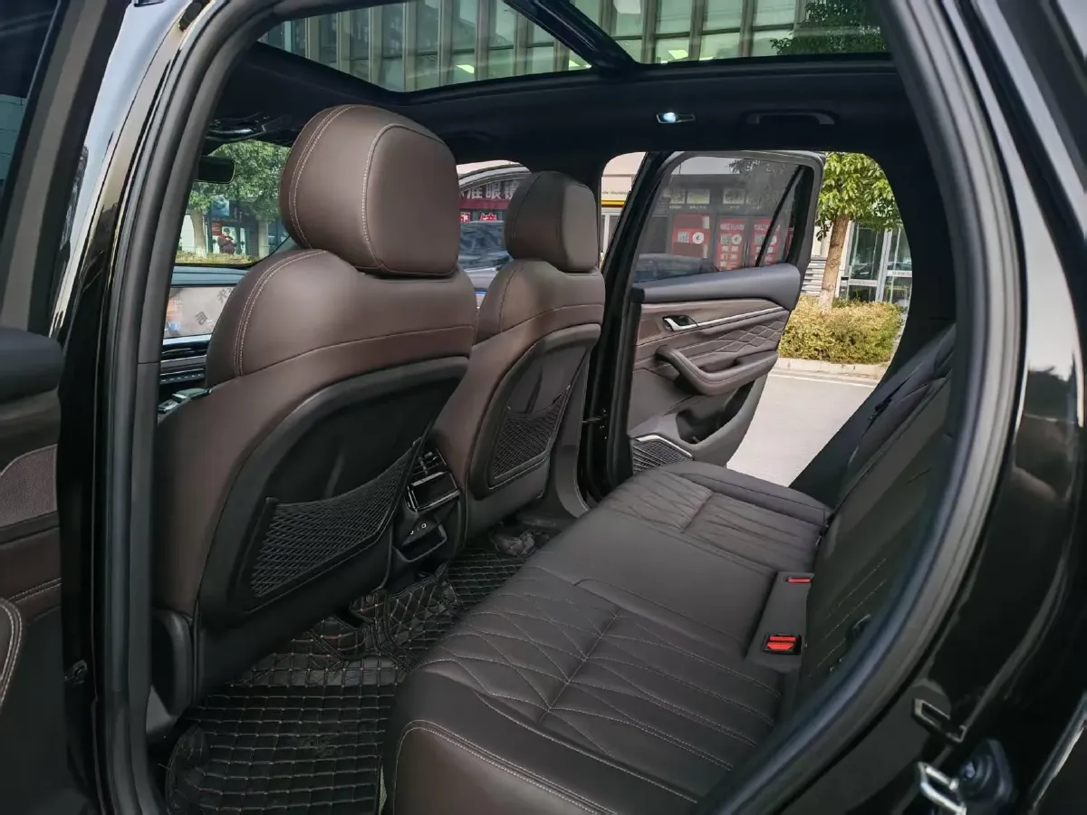 2025 Geely Monjaro 2.0T 238HP L4 8AT,autocango,china used car exporter,china ev exporter,chinese used car exporter,chinese used ev exporter