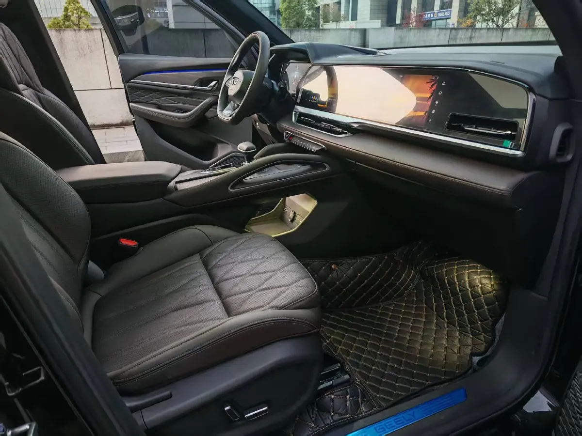 2025 Geely Monjaro 2.0T 238HP L4 8AT,autocango,china used car exporter,china ev exporter,chinese used car exporter,chinese used ev exporter