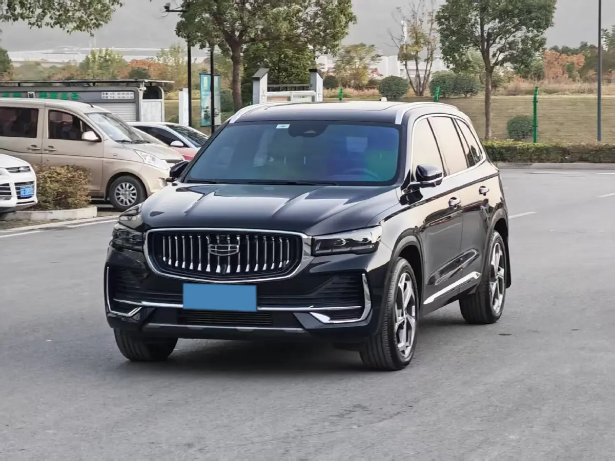 2025 Geely Monjaro 2.0T 238HP L4 8AT