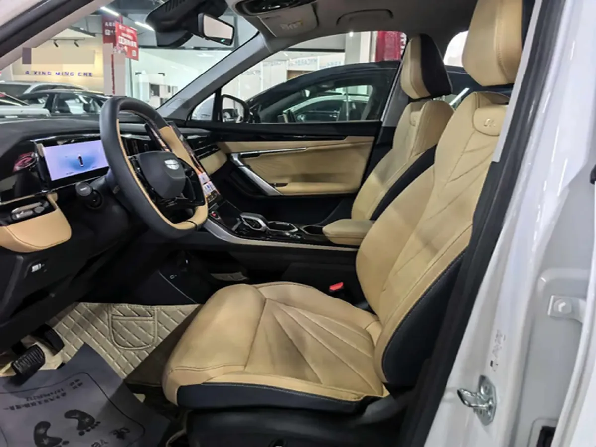 2023 Geely StarRay 1.5T 181HP L4 7DCT,autocango,china used car exporter,china ev exporter,chinese used car exporter,chinese used ev exporter