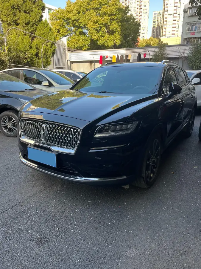 2021 Lincoln Nautilus 2.0T 245HP L4 8AT