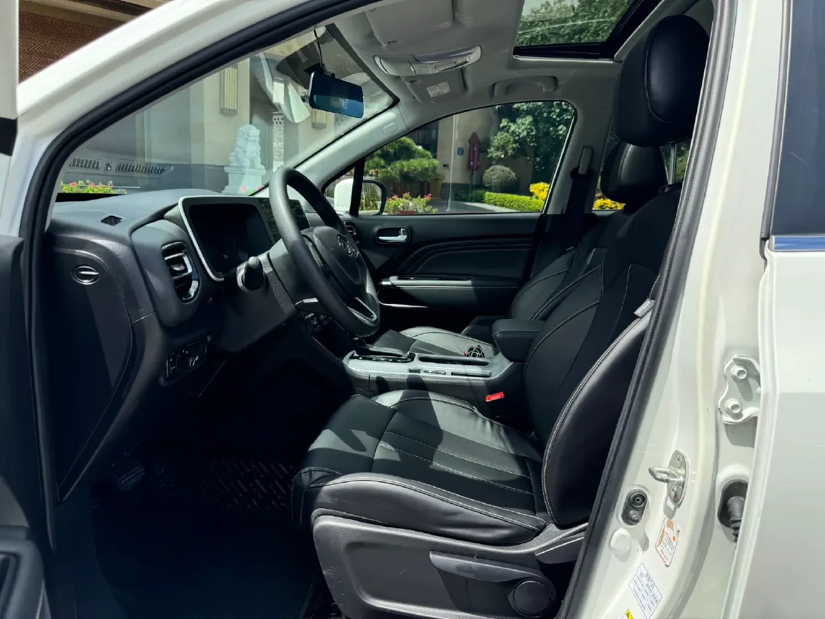 2021 GAC Trumpchi GS3 1.5T 169HP L4 6AT,autocango,china used car exporter,china ev exporter,chinese used car exporter,chinese used ev exporter