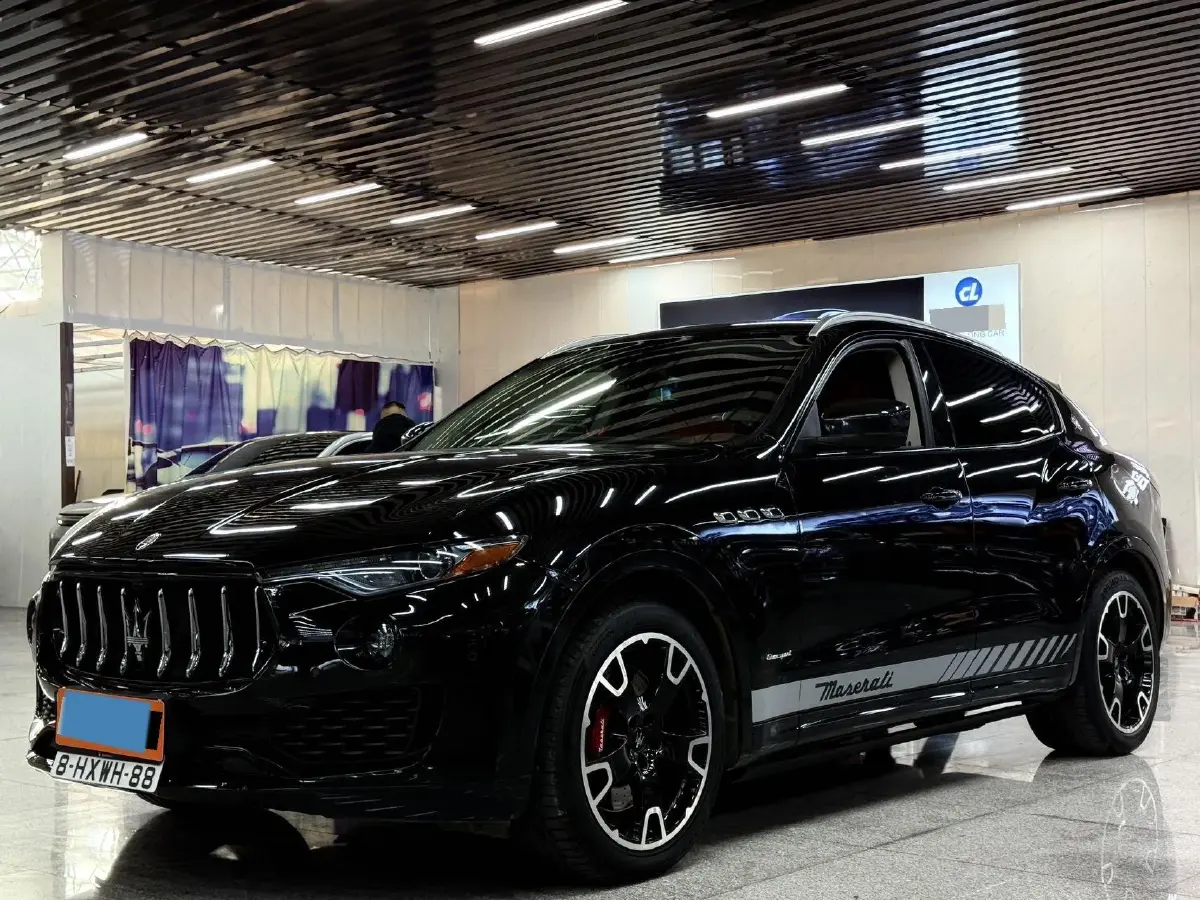 2016 Maserati Levante 3.0T 430HP V6 8AT