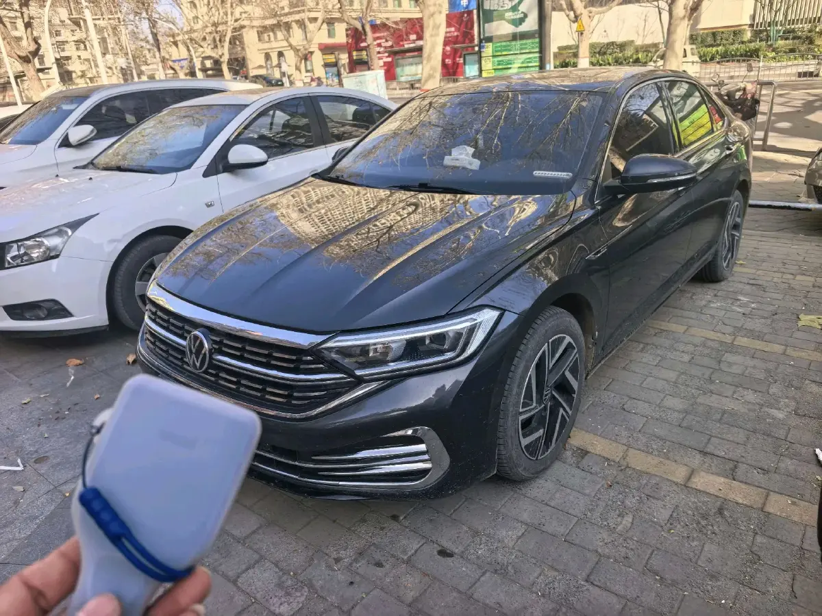 2023 Volkswagen Sagitar 1.4T 150HP L4 7DCT