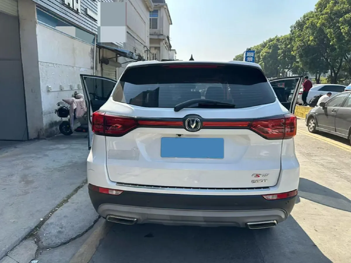2021 ChangAn CS75 1.5T 178HP L4 7DCT,autocango,china used car exporter,china ev exporter,chinese used car exporter,chinese used ev exporter