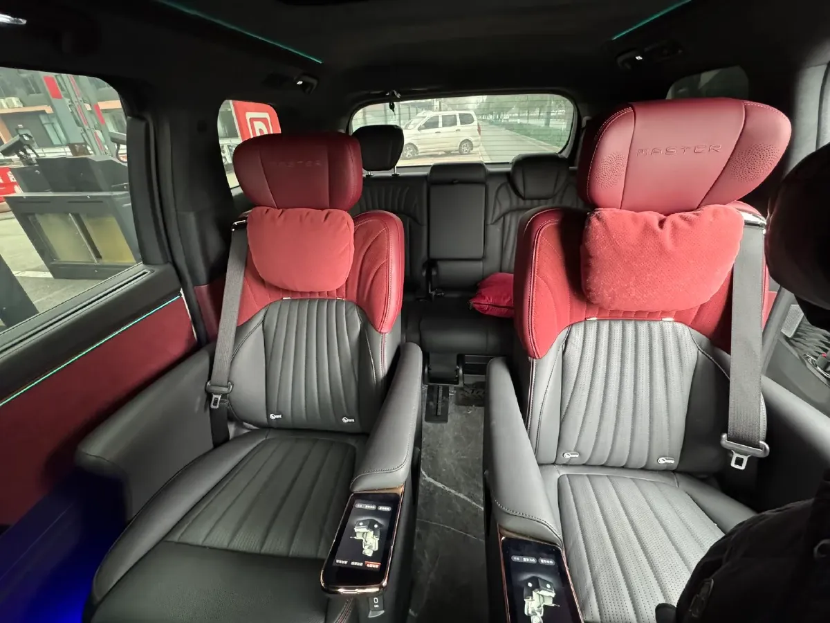 2023 GAC Trumpchi M8 2.0T 190HP L4 E-CVT Hybrid,autocango,china used car exporter,china ev exporter,chinese used car exporter,chinese used ev exporter