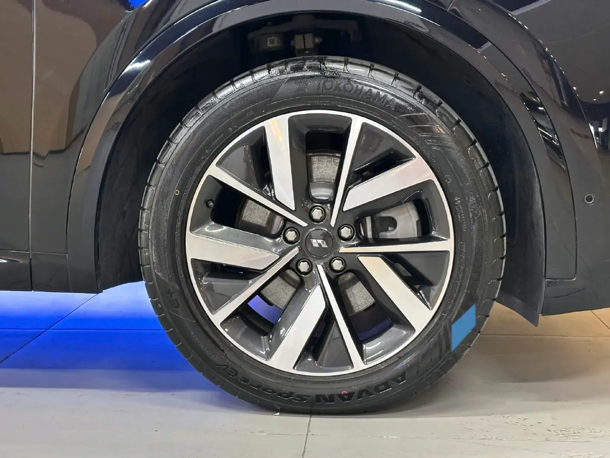 2023 Li L7 Range Extended 154HP REEV 40.9KWH,autocango,china used car exporter,china ev exporter,chinese used car exporter,chinese used ev exporter