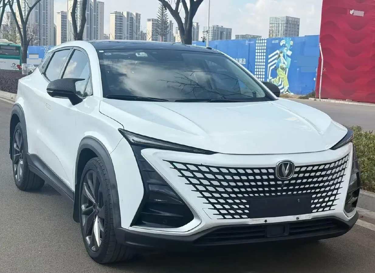 2020 ChangAn UNI-T 1.5T 180HP L4 7DCT,autocango,china used car exporter,china ev exporter,chinese used car exporter,chinese used ev exporter