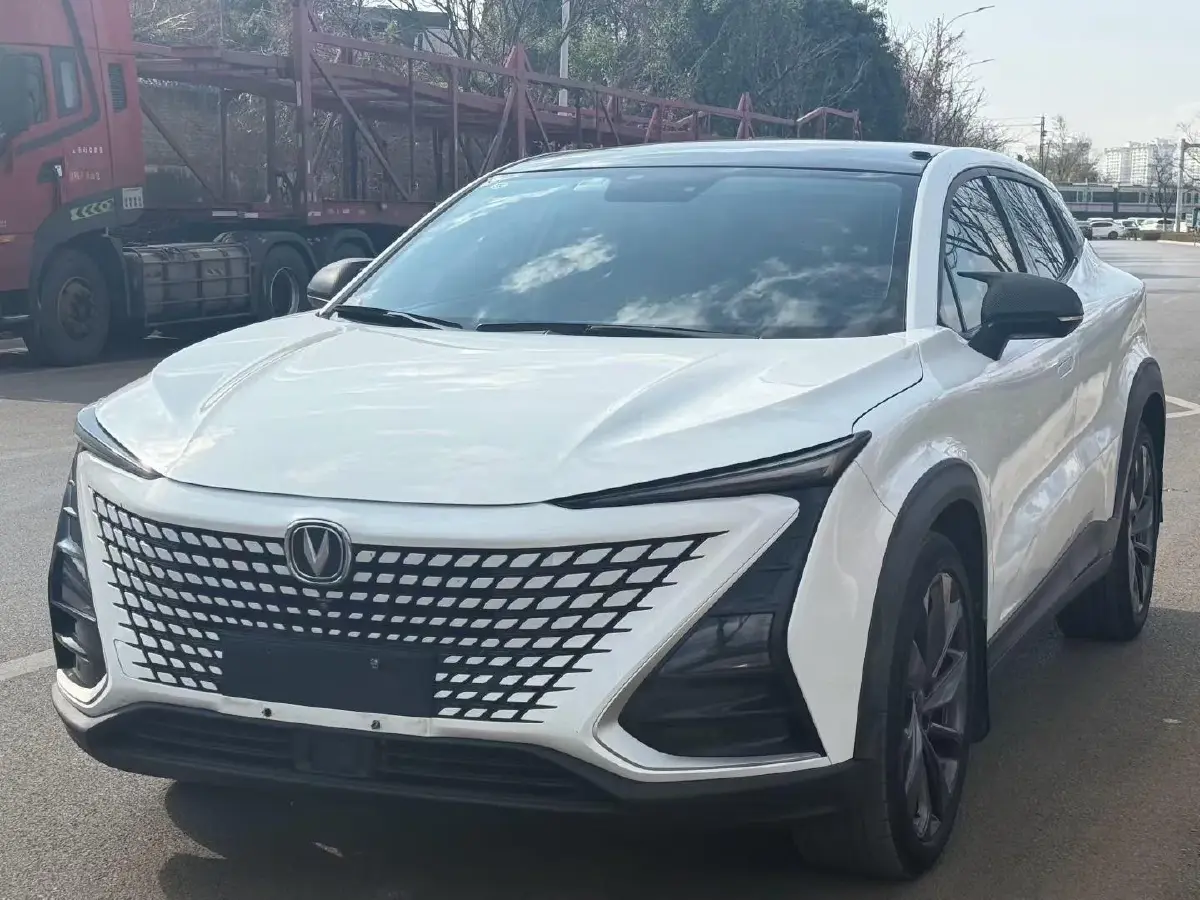 2020 ChangAn UNI-T 1.5T 180HP L4 7DCT
