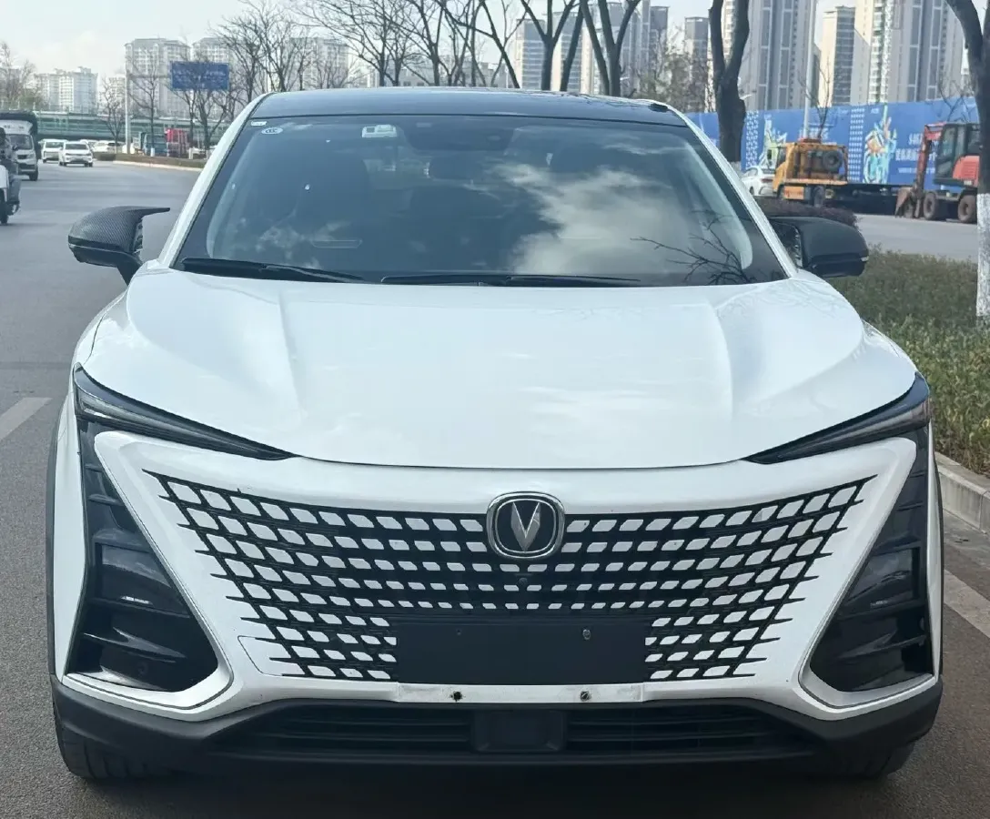 2020 ChangAn UNI-T 1.5T 180HP L4 7DCT,autocango,china used car exporter,china ev exporter,chinese used car exporter,chinese used ev exporter
