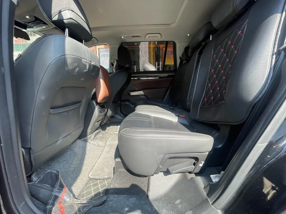 2017 GAC Trumpchi GS8 2.0T 201HP L4 6AT,autocango,china used car exporter,china ev exporter,chinese used car exporter,chinese used ev exporter