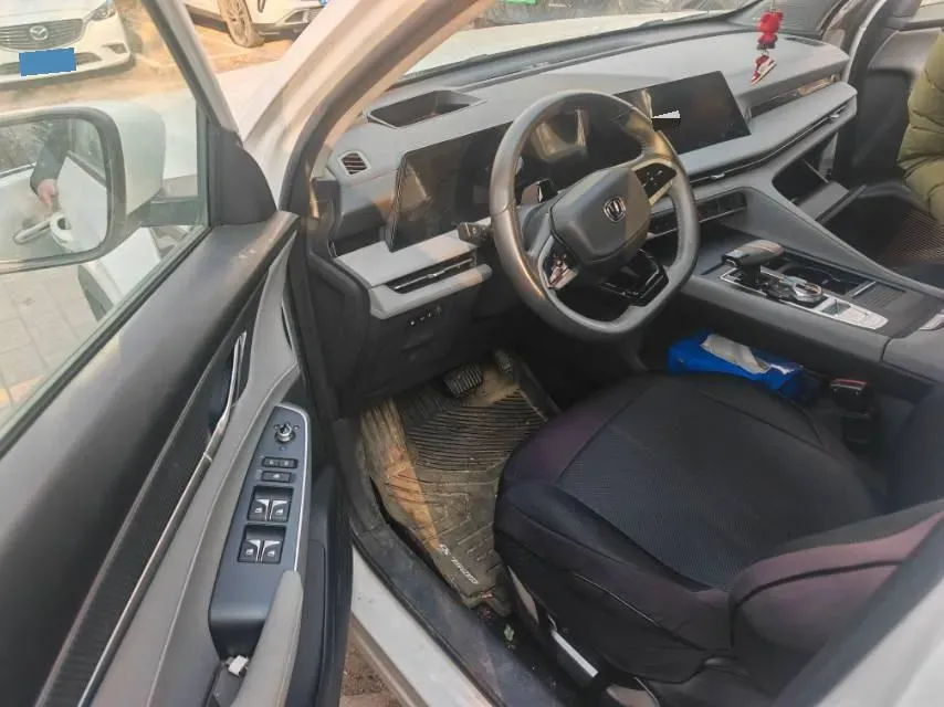 2022 ChangAn CS75 Plus 2.0T 233HP L4 8AT,autocango,china used car exporter,china ev exporter,chinese used car exporter,chinese used ev exporter