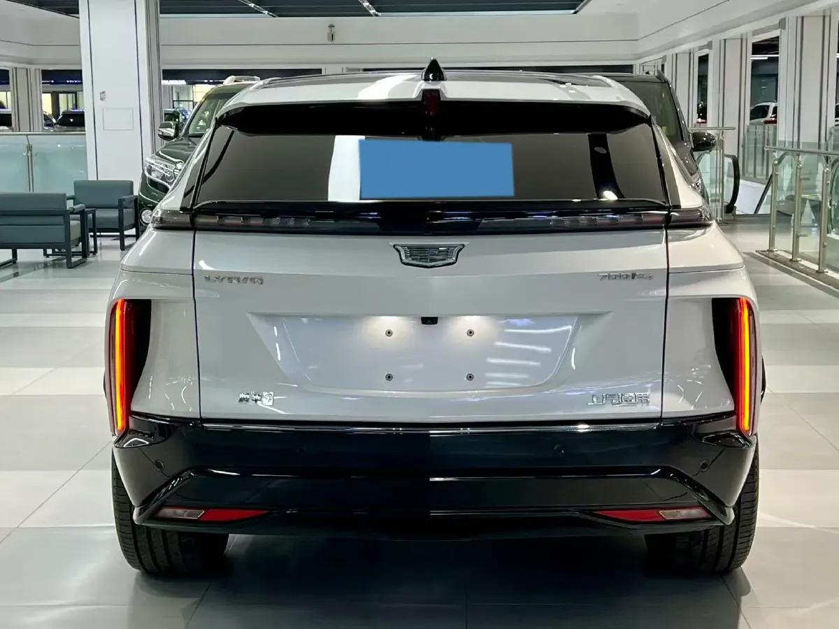 2022 Cadillac IQ Lyriq BEV 95.7KWH,autocango,china used car exporter,china ev exporter,chinese used car exporter,chinese used ev exporter