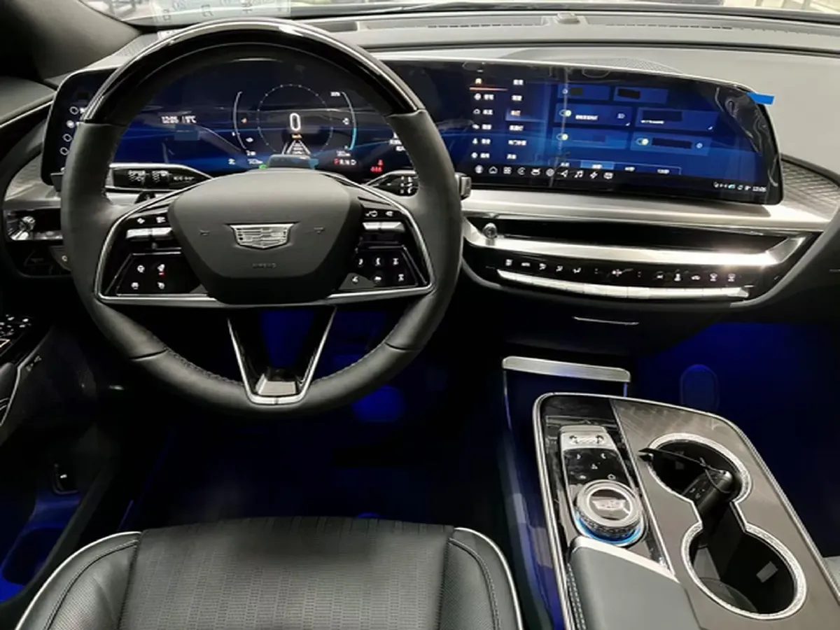 2022 Cadillac IQ Lyriq BEV 95.7KWH,autocango,china used car exporter,china ev exporter,chinese used car exporter,chinese used ev exporter