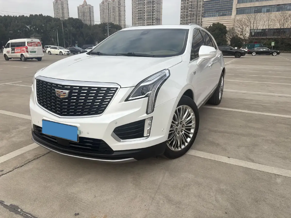 2020 Cadillac XT5 2.0T 241HP L4 9AT