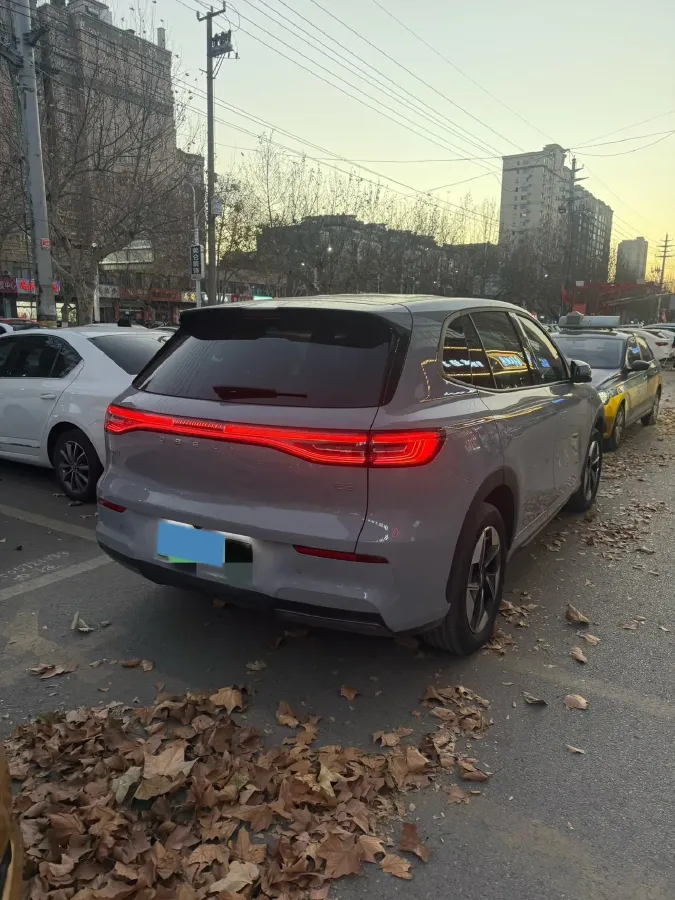 2024 Geely Emgrand L HiP 1.5T 181HP L4 3DHT PHEV 15.5KWH,autocango,china used car exporter,china ev exporter,chinese used car exporter,chinese used ev exporter