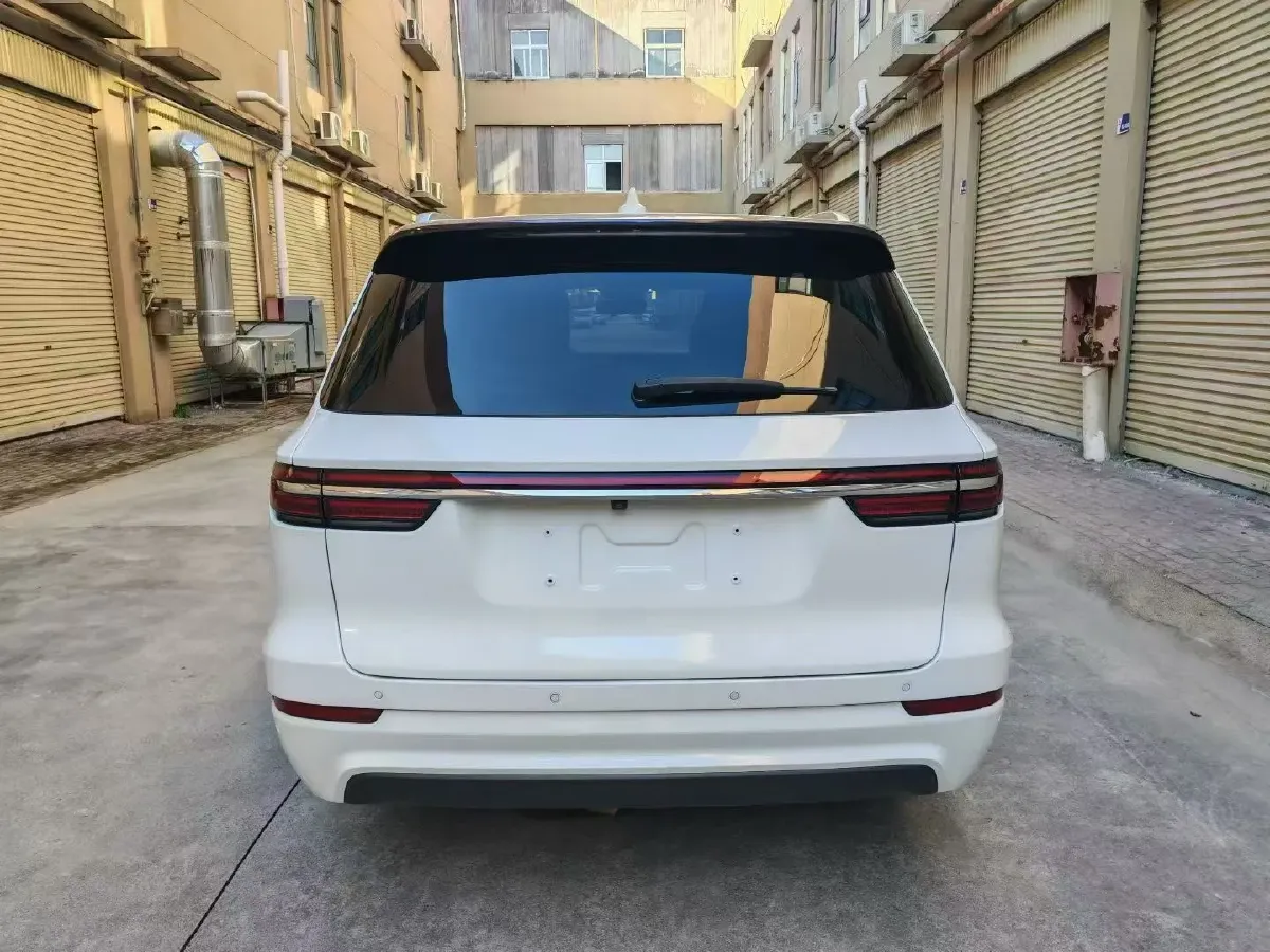 2020 Li ONE Range Extended 131HP REEV 40.5KWH,autocango,china used car exporter,china ev exporter,chinese used car exporter,chinese used ev exporter