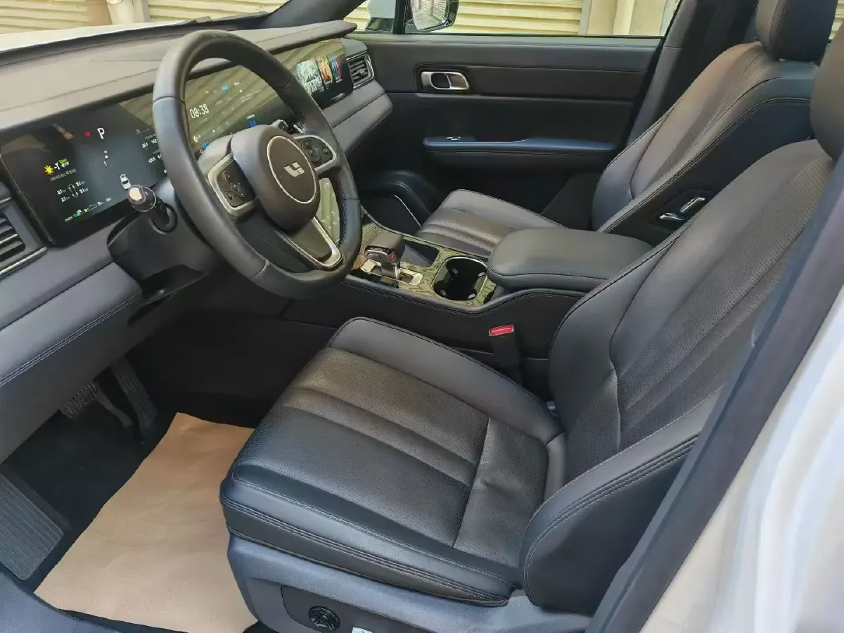 2020 Li ONE Range Extended 131HP REEV 40.5KWH,autocango,china used car exporter,china ev exporter,chinese used car exporter,chinese used ev exporter