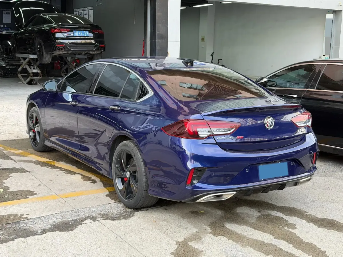 2021 Buick Regal 2.0T 237HP L4 9AT,autocango,china used car exporter,china ev exporter,chinese used car exporter,chinese used ev exporter