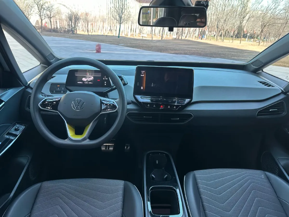 2023 Volkswagen ID.3 BEV 52.8KWH,autocango,china used car exporter,china ev exporter,chinese used car exporter,chinese used ev exporter