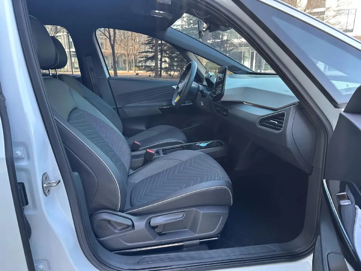 2023 Volkswagen ID.3 BEV 52.8KWH,autocango,china used car exporter,china ev exporter,chinese used car exporter,chinese used ev exporter