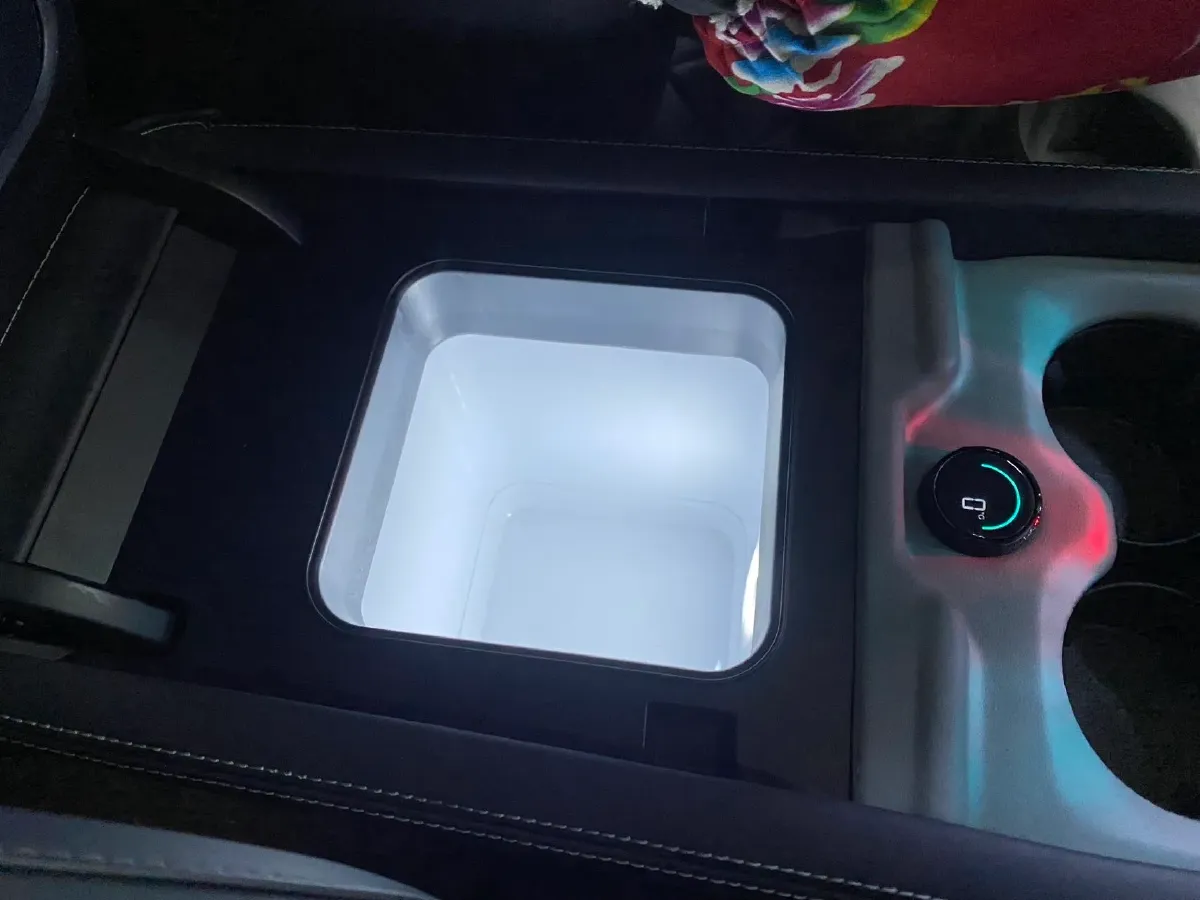 2023 FangChengBao Bao 5 1.5T 194HP L4 E-CVT PHEV 31.8KWH,autocango,china used car exporter,china ev exporter,chinese used car exporter,chinese used ev exporter