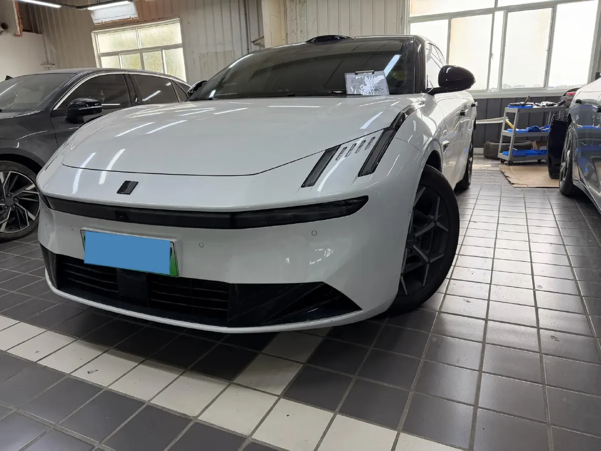 2025 LYNK&CO 10 EM-P 1.5T 163HP L4 3DHT PHEV,autocango,china used car exporter,china ev exporter,chinese used car exporter,chinese used ev exporter
