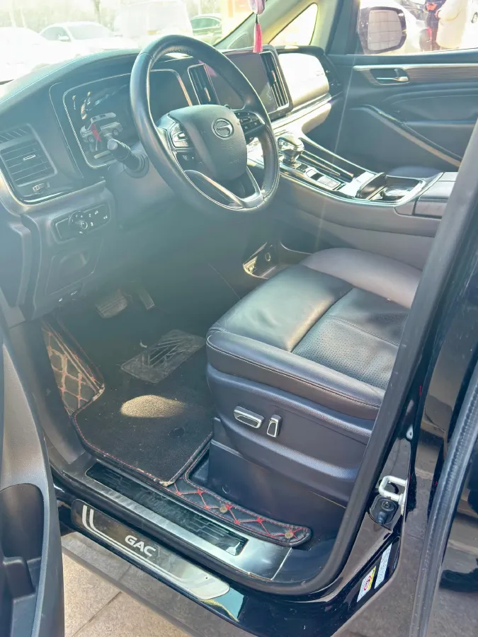 2021 GAC Trumpchi M8 2.0T 252HP L4 8AT,autocango,china used car exporter,china ev exporter,chinese used car exporter,chinese used ev exporter