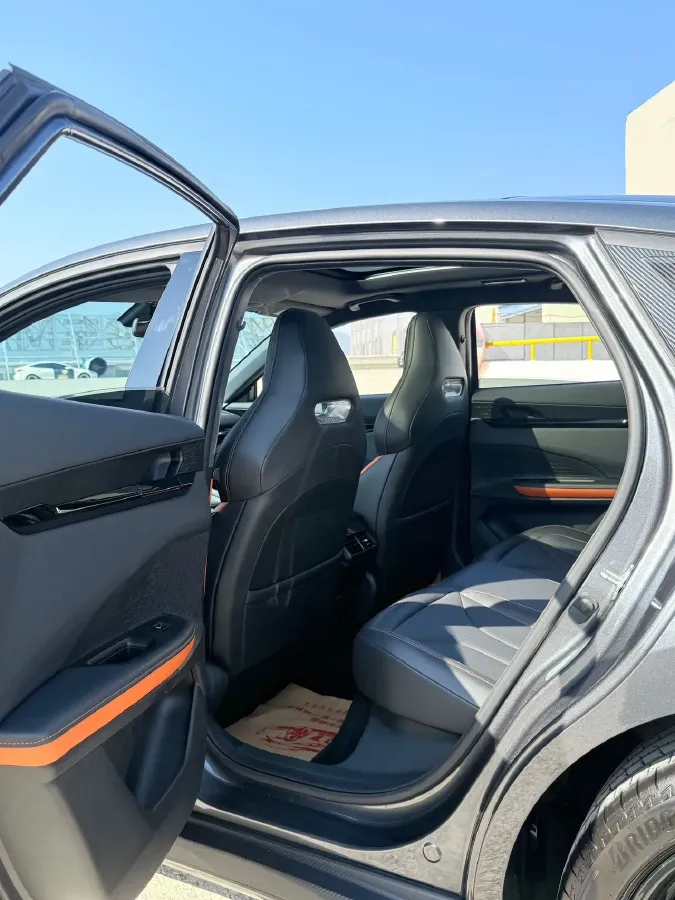 2024 ChangAn UNI-V 1.5T 188HP L4 7DCT,autocango,china used car exporter,china ev exporter,chinese used car exporter,chinese used ev exporter