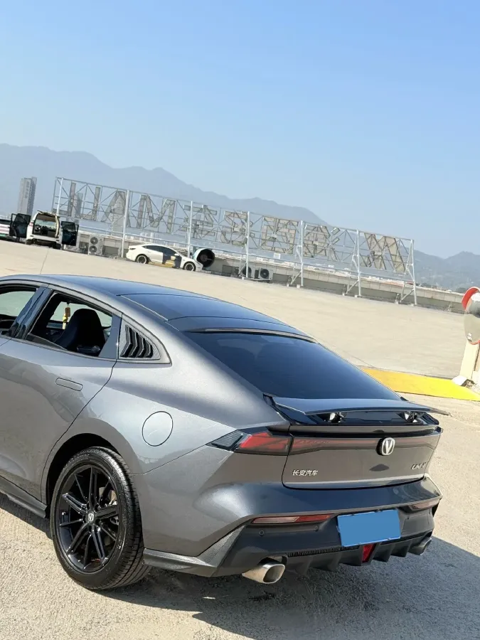 2024 ChangAn UNI-V 1.5T 188HP L4 7DCT,autocango,china used car exporter,china ev exporter,chinese used car exporter,chinese used ev exporter