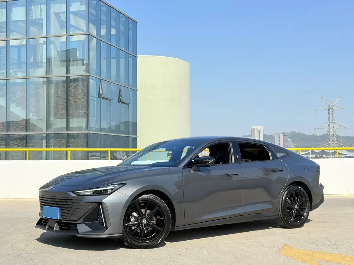 2024 ChangAn UNI-V 1.5T 188HP L4 7DCT