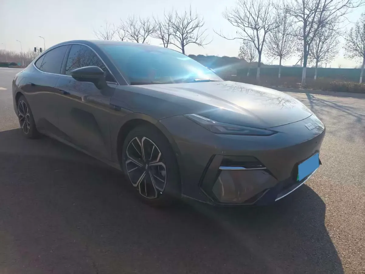 2025 MAXUS InterstellarX 2.5T 224HP L4 8AT,autocango,china used car exporter,china ev exporter,chinese used car exporter,chinese used ev exporter