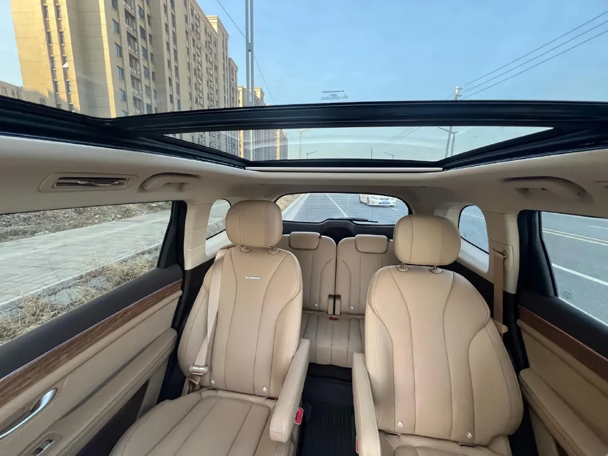 2024 AITO AITO M7 1.5T 152HP L4 REEV 42KWH,autocango,china used car exporter,china ev exporter,chinese used car exporter,chinese used ev exporter