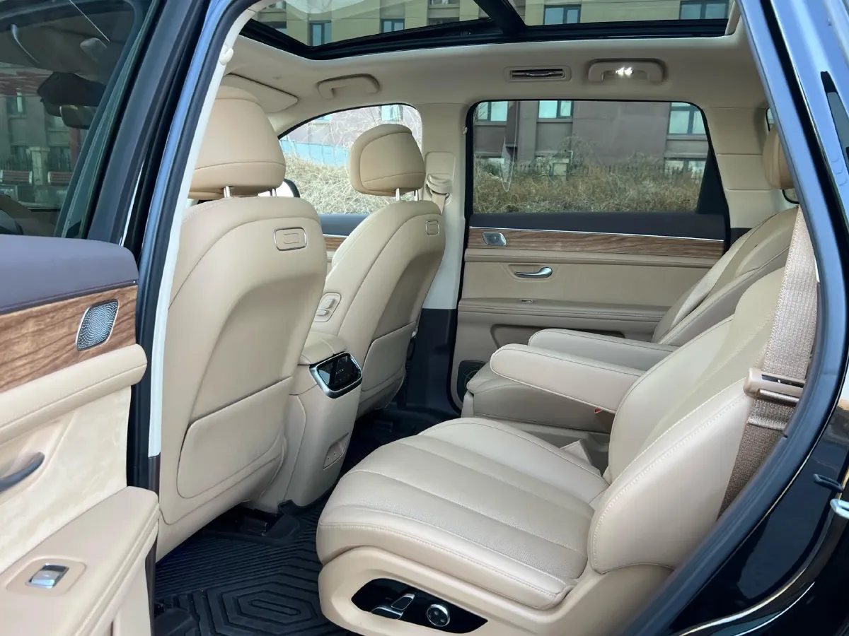 2024 AITO AITO M7 1.5T 152HP L4 REEV 42KWH,autocango,china used car exporter,china ev exporter,chinese used car exporter,chinese used ev exporter