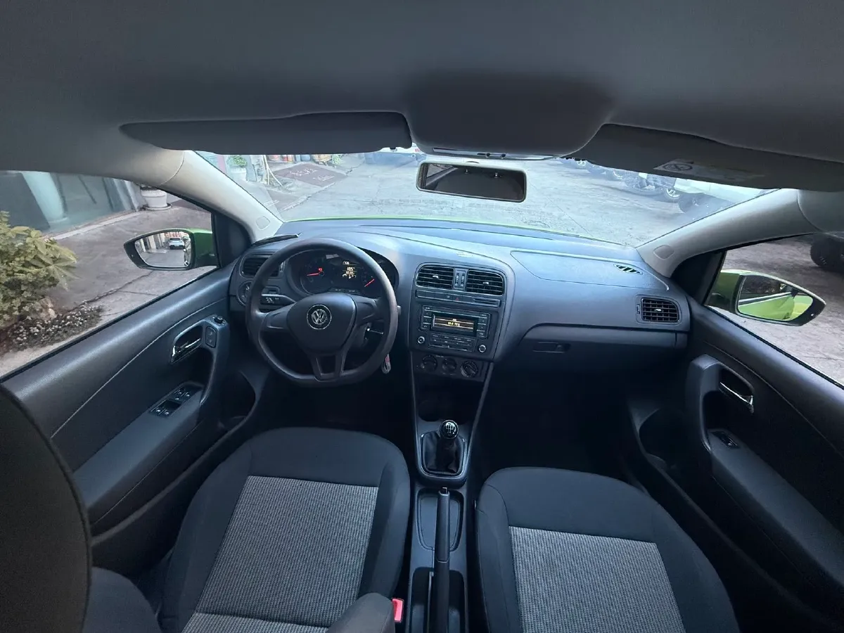 2016 Volkswagen Polo 1.4L 90HP L4 5MT,autocango,china used car exporter,china ev exporter,chinese used car exporter,chinese used ev exporter