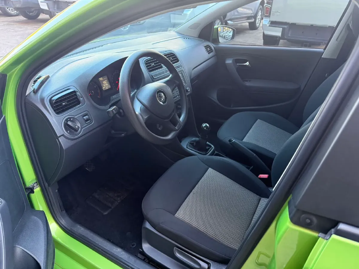 2016 Volkswagen Polo 1.4L 90HP L4 5MT,autocango,china used car exporter,china ev exporter,chinese used car exporter,chinese used ev exporter