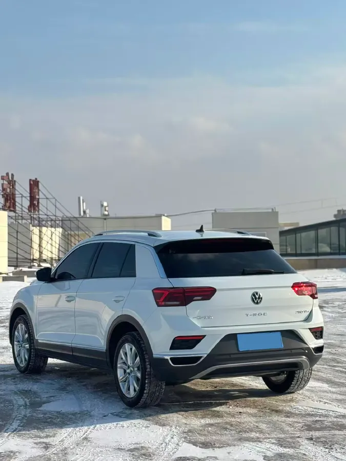 2022 Volkswagen T-Roc 1.4T 150HP L4 7DCT,autocango,china used car exporter,china ev exporter,chinese used car exporter,chinese used ev exporter