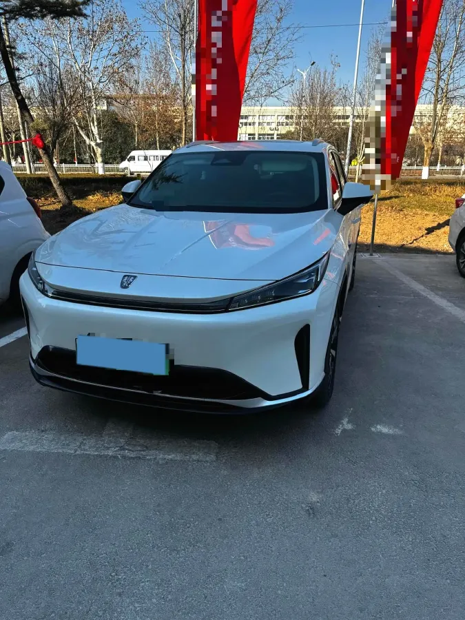 2024 Roewe D5X DMH 1.5T 150HP L4 2DHT PHEV 21.4KWH,autocango,china used car exporter,china ev exporter,chinese used car exporter,chinese used ev exporter
