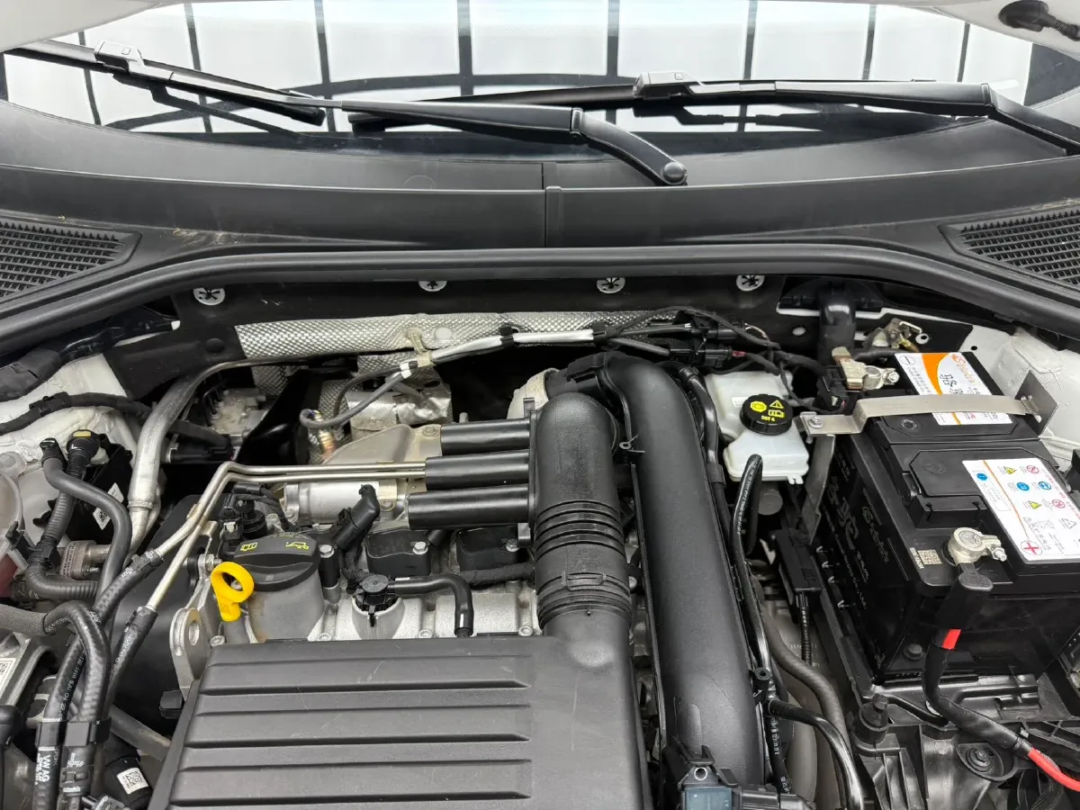 2022 Volkswagen T-Roc 1.4T 150HP L4 7DCT,autocango,china used car exporter,china ev exporter,chinese used car exporter,chinese used ev exporter