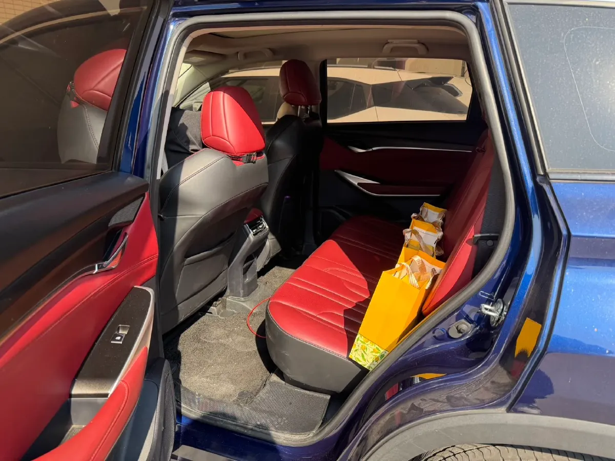 2021 ChangAn CS75 Plus 1.5T 178HP L4 6AT,autocango,china used car exporter,china ev exporter,chinese used car exporter,chinese used ev exporter