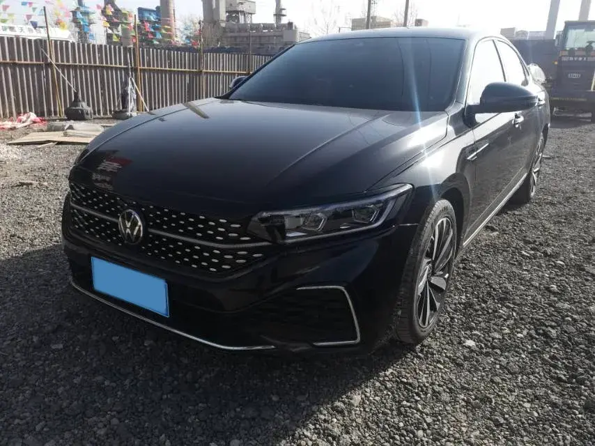 2021 Volkswagen Passat 2.0T 186HP L4 7DCT