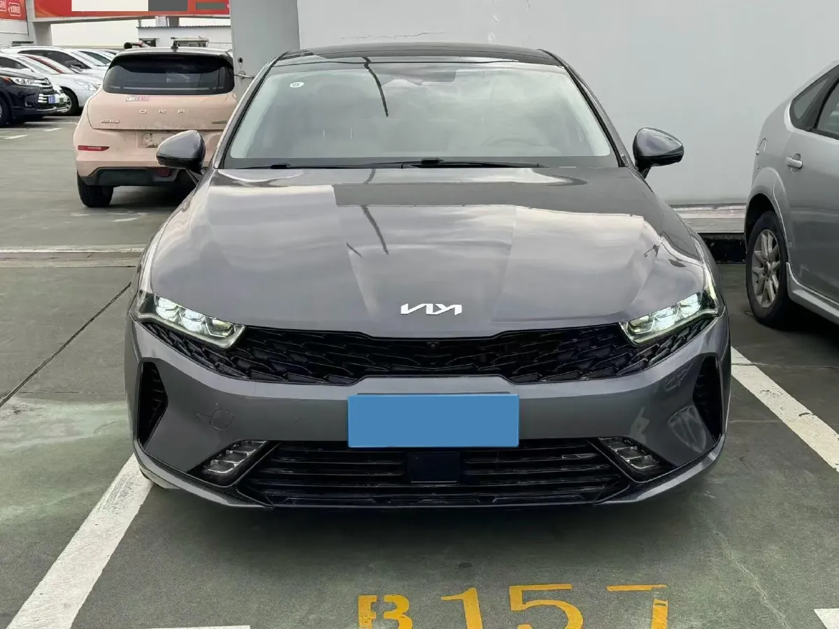 2021 Toyota Camry 2.0L 178HP L4 CVT,autocango,china used car exporter,china ev exporter,chinese used car exporter,chinese used ev exporter