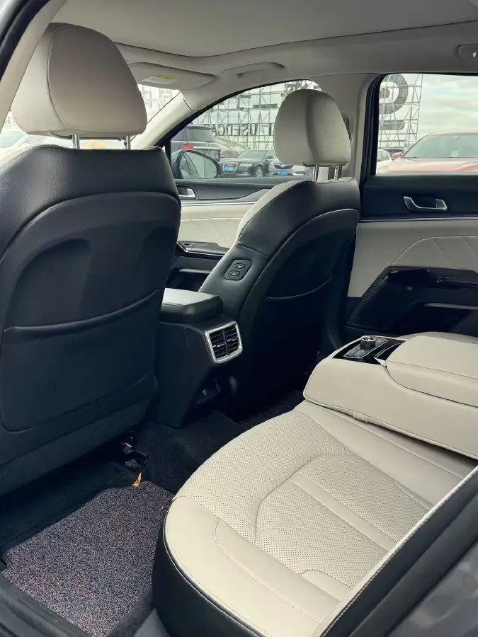 2021 Toyota Camry 2.0L 178HP L4 CVT,autocango,china used car exporter,china ev exporter,chinese used car exporter,chinese used ev exporter