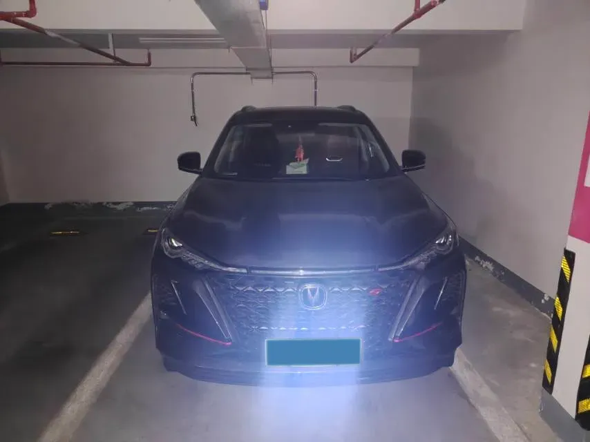 2020 ChangAn CS75 Plus 2.0T 233HP L4 8AT,autocango,china used car exporter,china ev exporter,chinese used car exporter,chinese used ev exporter